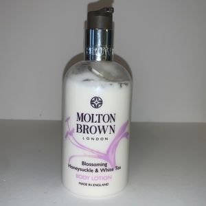 Blossoming Honeysuckle & White Tea Body Lotion Molton Brown